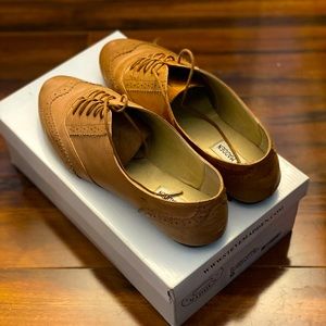 Steve Madden P-Oxford Cognac Flats